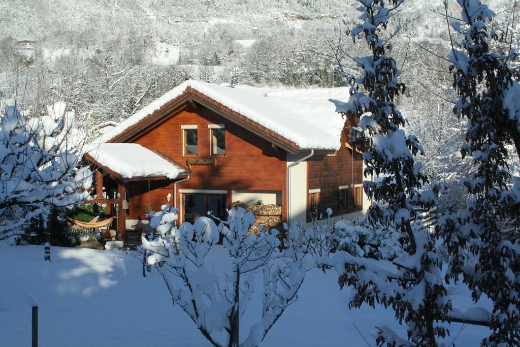 Chambre D'Hotes "Les Crets" Mercury-Gémilly Zewnętrze zdjęcie