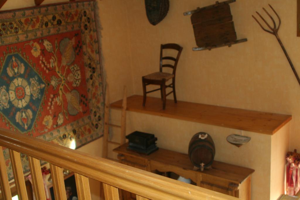 Chambre D'Hotes "Les Crets" Mercury-Gémilly Zewnętrze zdjęcie